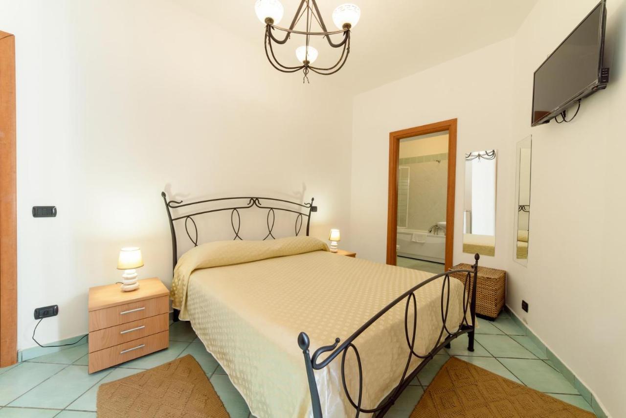 Olga'S Relais Aparthotel Massa Lubrense Kültér fotó